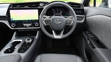 Lexus RZ - dashboard